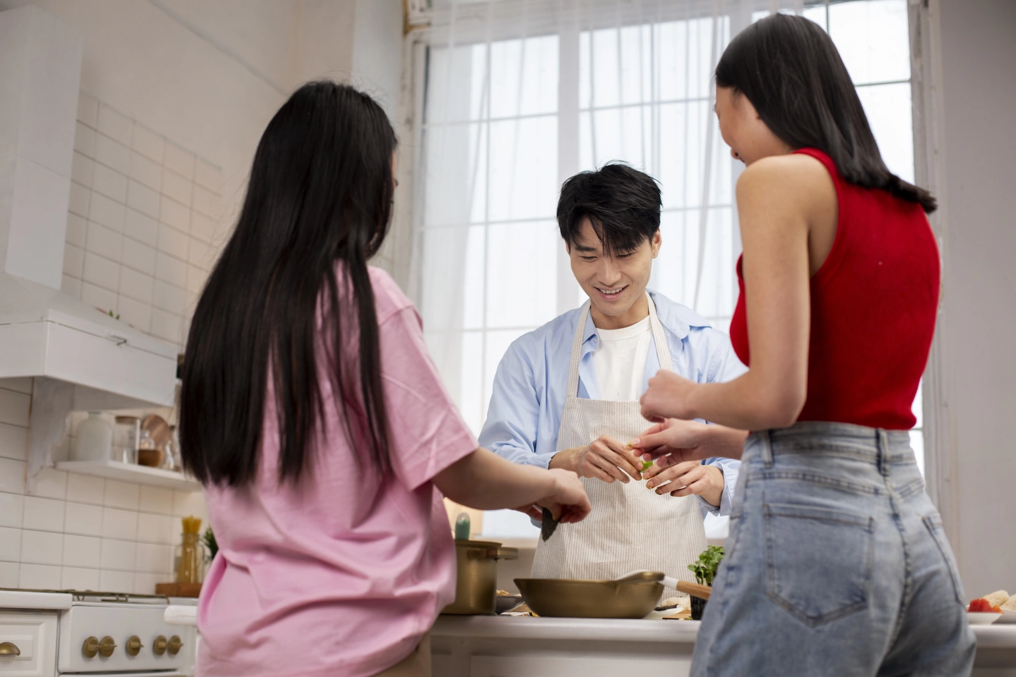How To Build A Positive Relationship With Your Helper