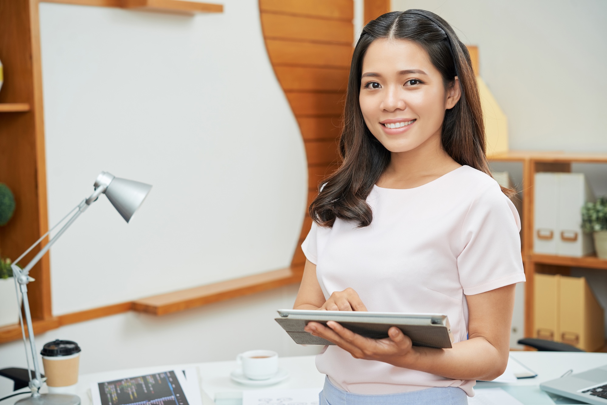 How Employers In Singapore Can Help Their Maids In Managing Finances
