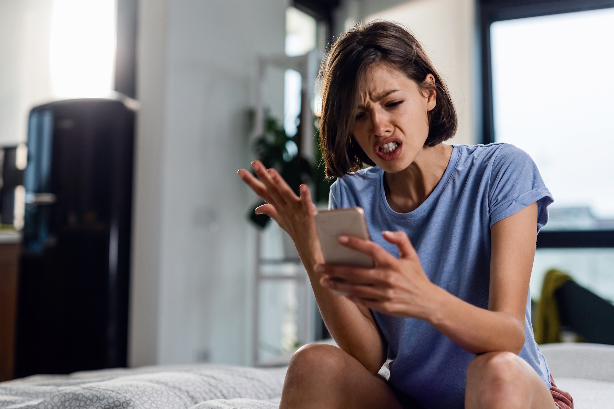 How To Educate Domestic Helpers Against Scams: A Guide For Employers In 2025